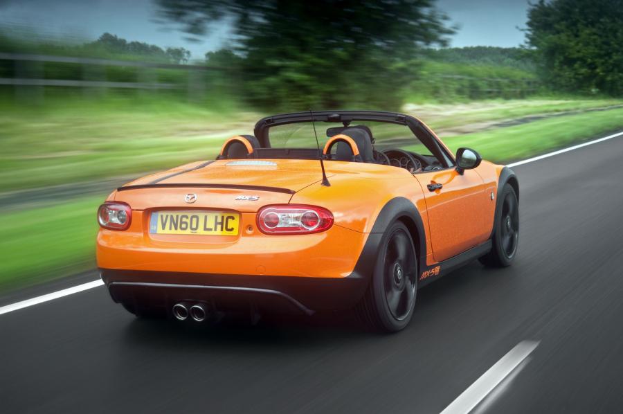 Mazda MX-5 GT Concept 2012 года  (фото 12 из 24)